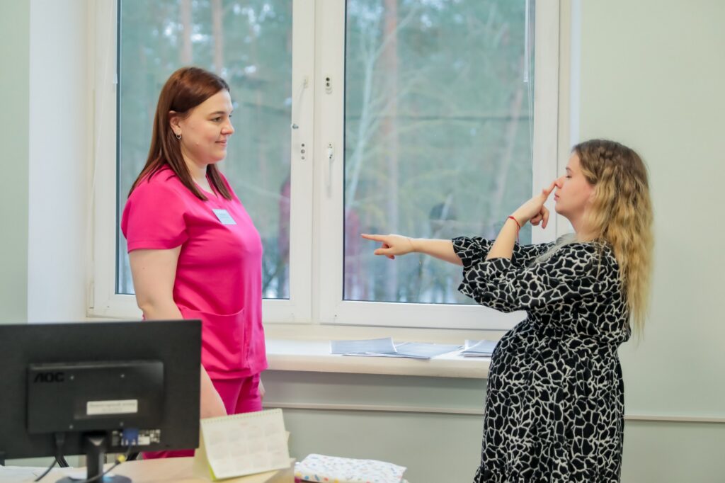 photo_5291891680452138012_w